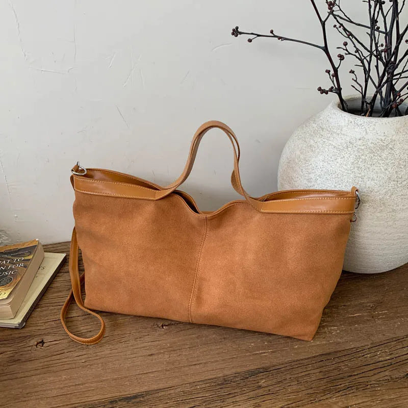 Sac Hobo Bandoulière en Daim Synthétique – Élégance & Confort | Sélène & Co