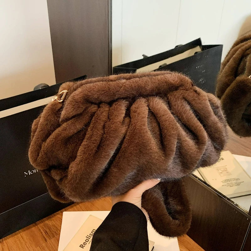 Sac Pochette Nuage Moelleux – Allure Cosy & Chic | Sélène & Co