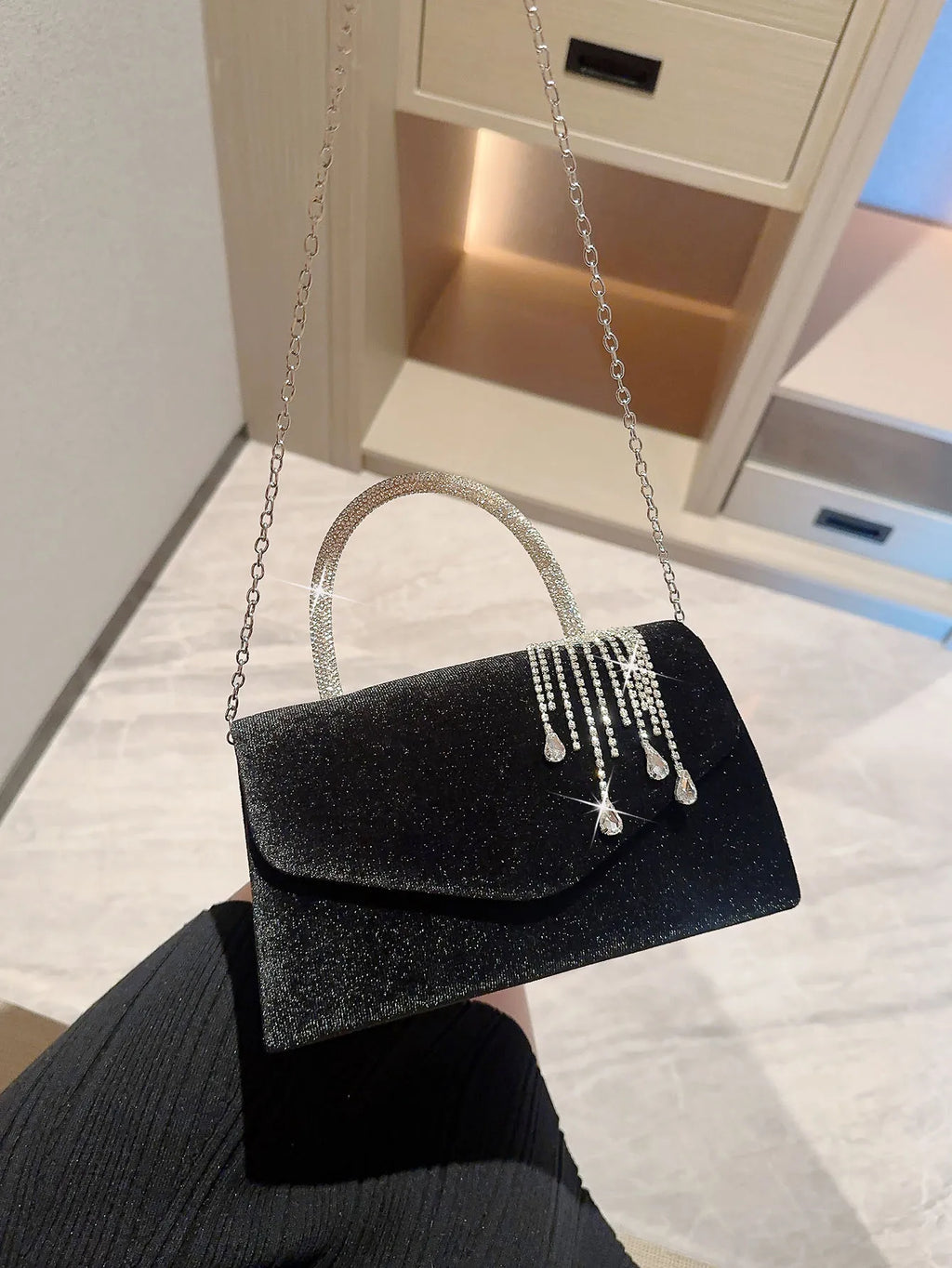 Pochette de Soirée en Velours Vintage | Minaudière à Chaîne Femme