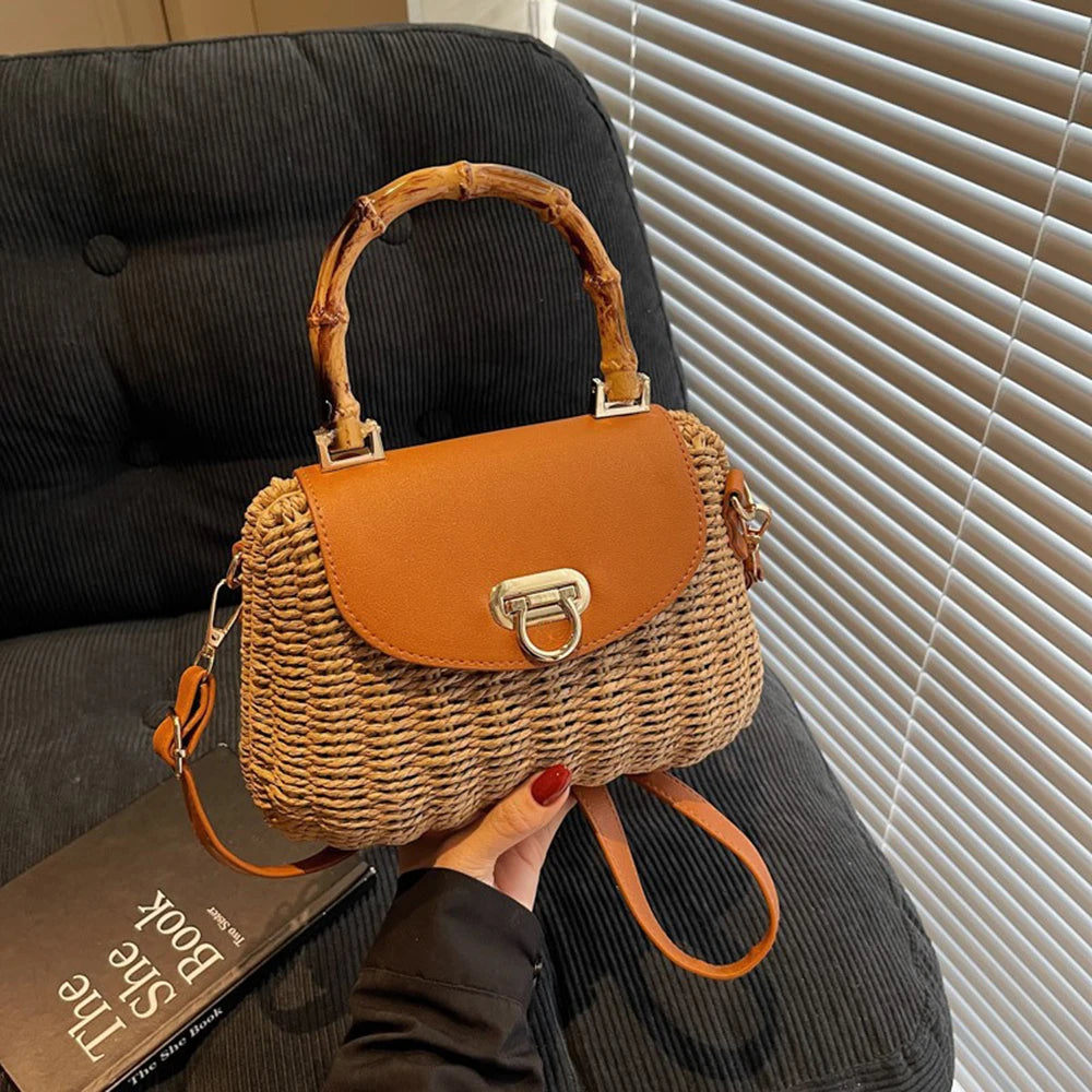 Sac Trapèze en Paille Tressée – Élégance Estivale & Verrou Nez de Bœuf | Sélène & Co