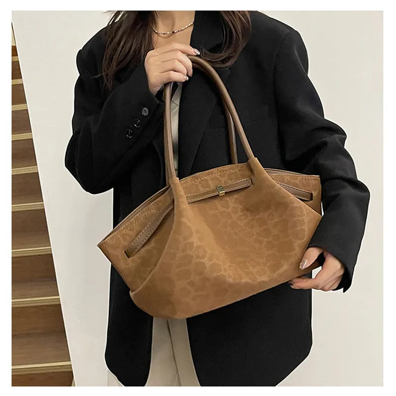 Sac à Main Tote Bag Léopard en Daim – Élégance Urbaine | Sélène & Co