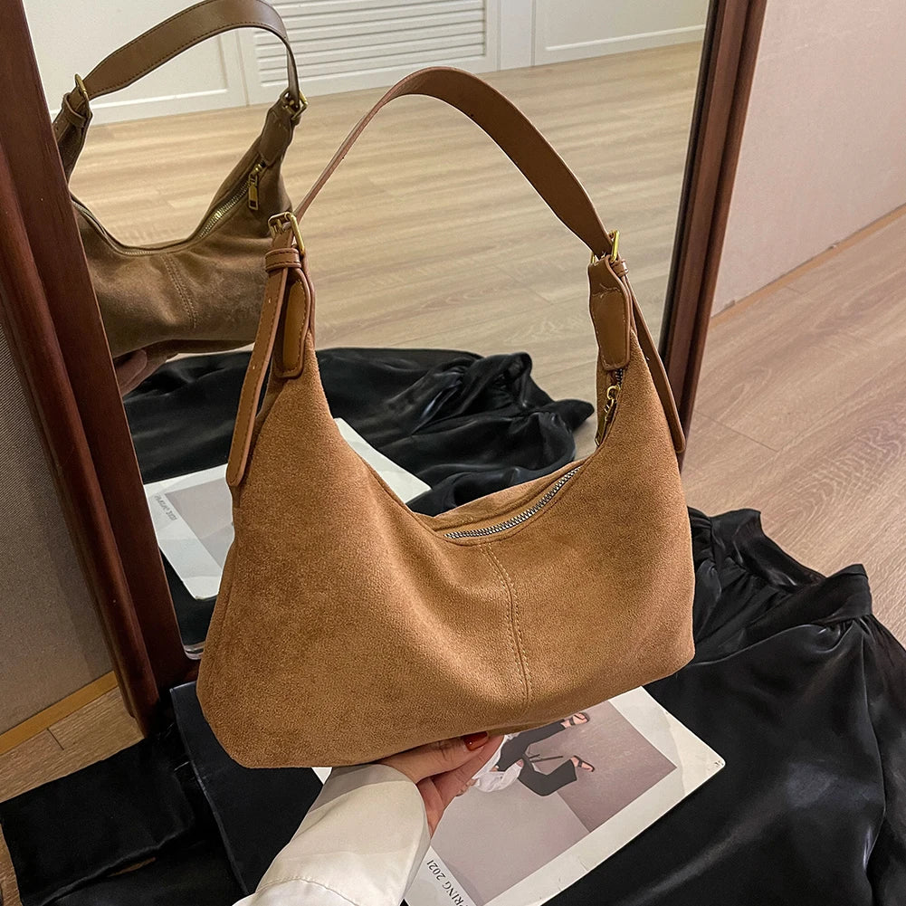 Sac Épaule en Velours – Style Chic & Vintage | Sélène & Co