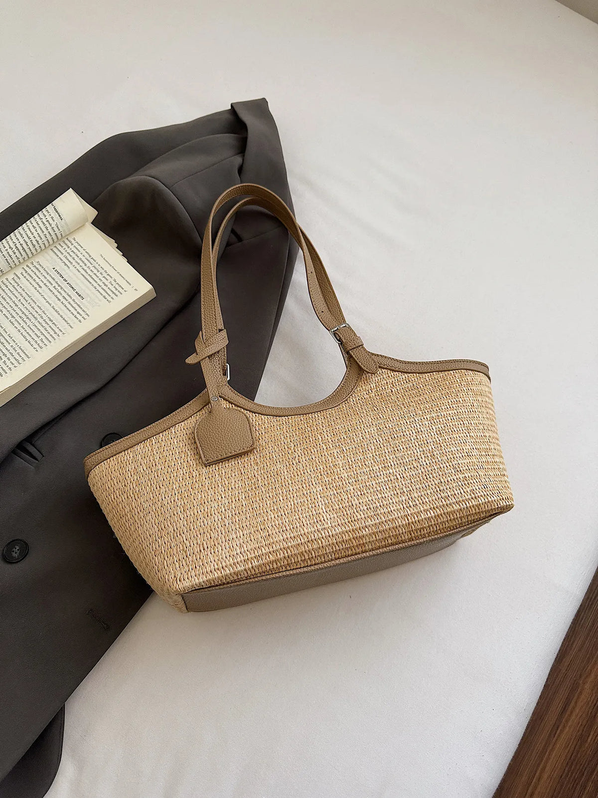 Tote Bag Seau en Paille Tressée – Grande Capacité & Style Minimaliste | Sélène & Co