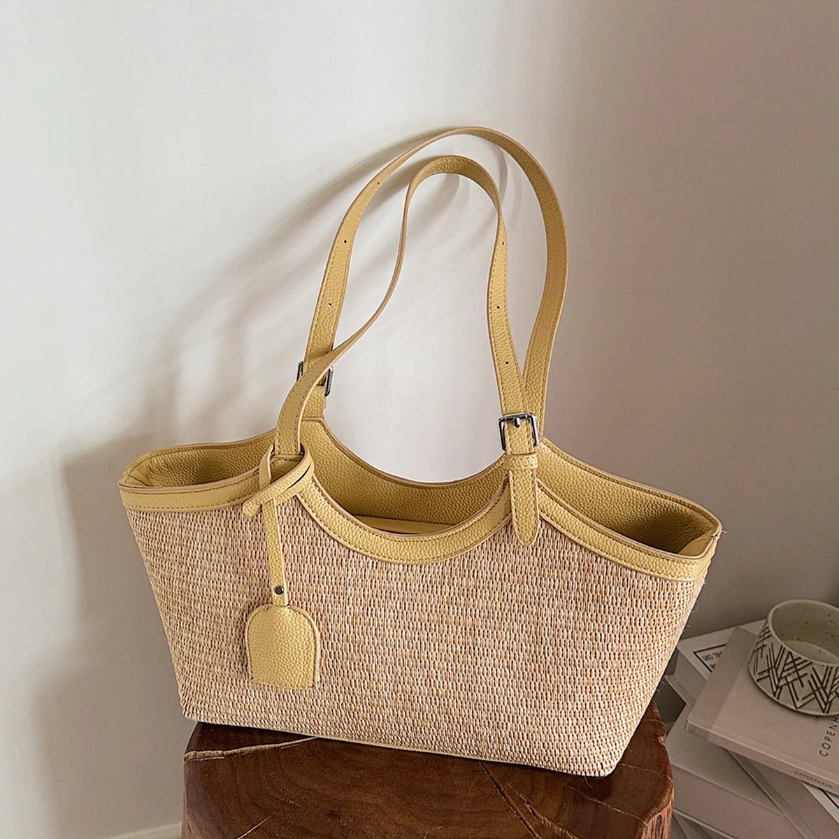 Tote Bag Seau en Paille Tressée – Grande Capacité & Style Minimaliste | Sélène & Co