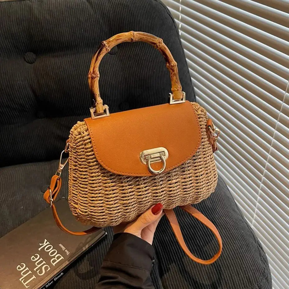 Sac Trapèze en Paille Tressée – Élégance Estivale & Verrou Nez de Bœuf | Sélène & Co
