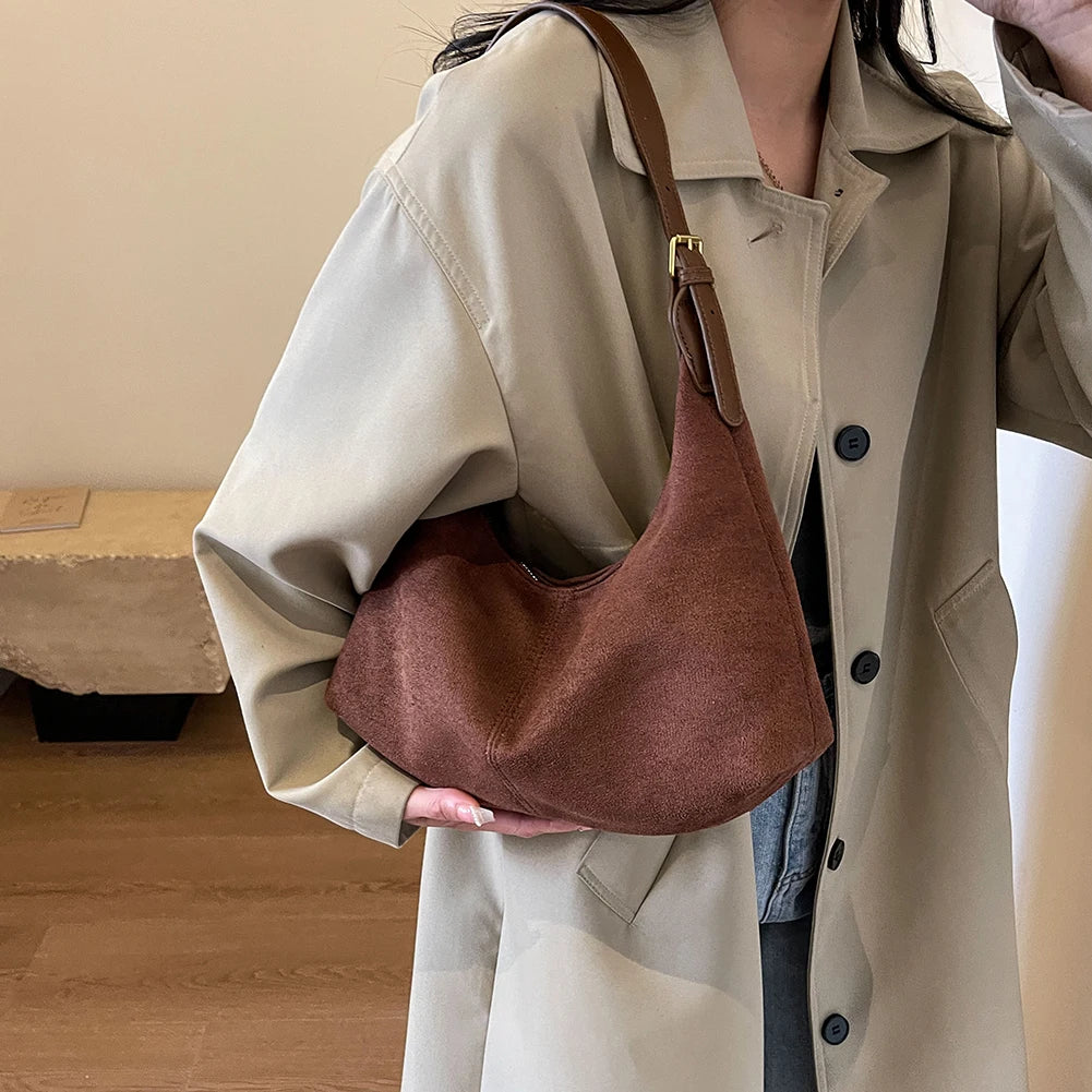 Sac Épaule en Velours – Style Chic & Vintage | Sélène & Co