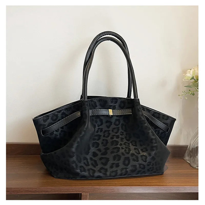Sac à Main Tote Bag Léopard en Daim – Élégance Urbaine | Sélène & Co