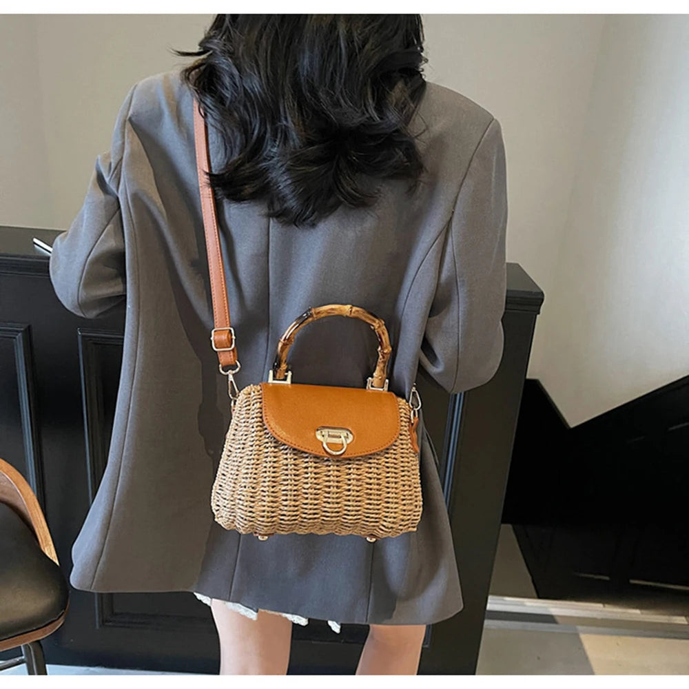 Sac Trapèze en Paille Tressée – Élégance Estivale & Verrou Nez de Bœuf | Sélène & Co